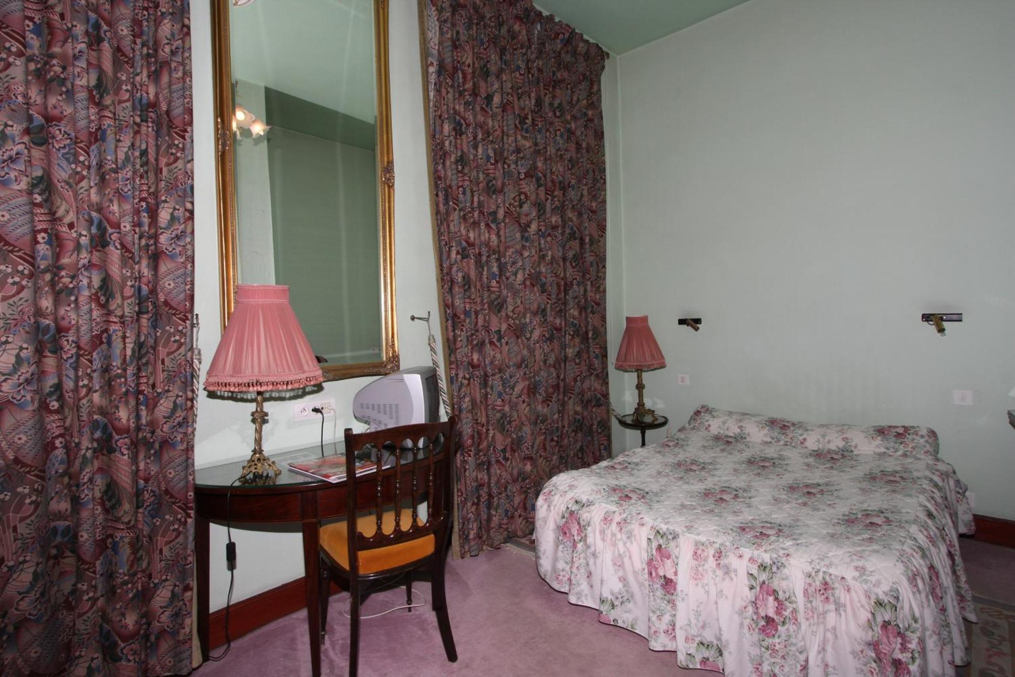 Cit'Hotel Marie Stuart La Roche-sur-Yon Eksteriør billede